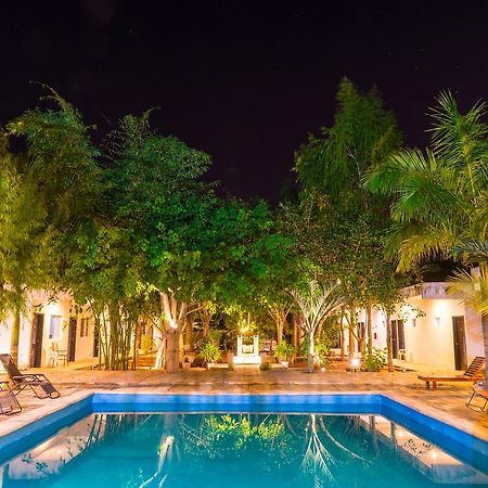 Hotel 41 Valladolid ภายนอก รูปภาพ
