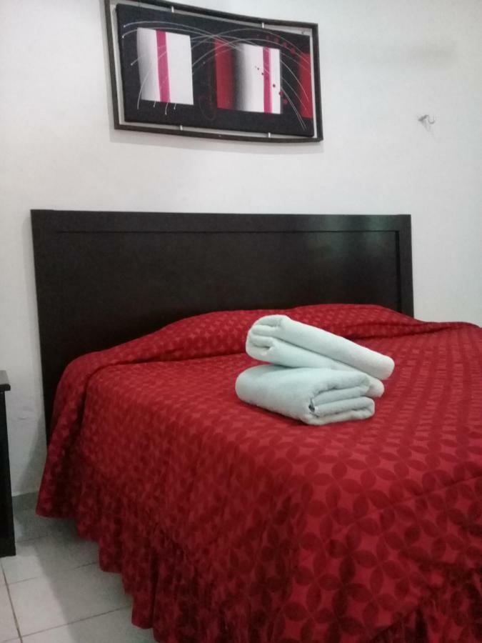 Hotel 41 Valladolid ภายนอก รูปภาพ