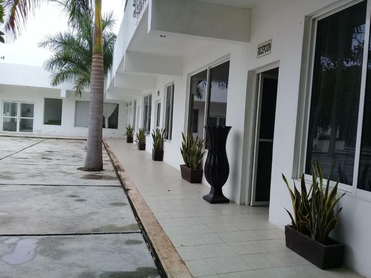 Hotel 41 Valladolid ภายนอก รูปภาพ
